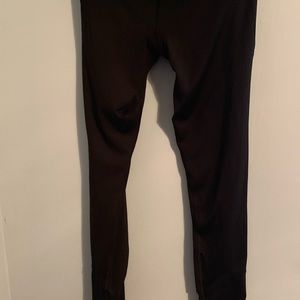 NWOT! Hide Cropped Running Pants for Women.